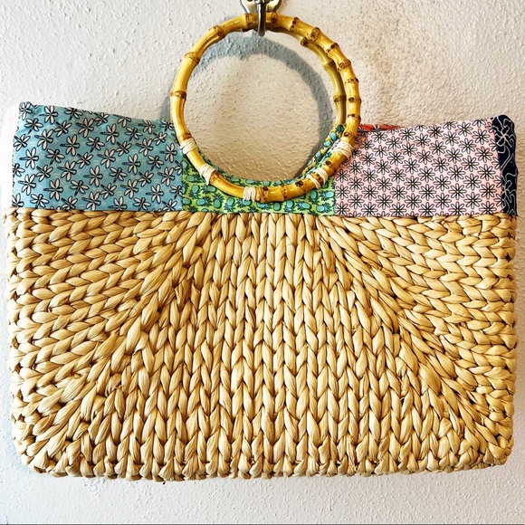 Vineyard Vines Handbags - Vineyard Vines large tote purse wicker bamboo